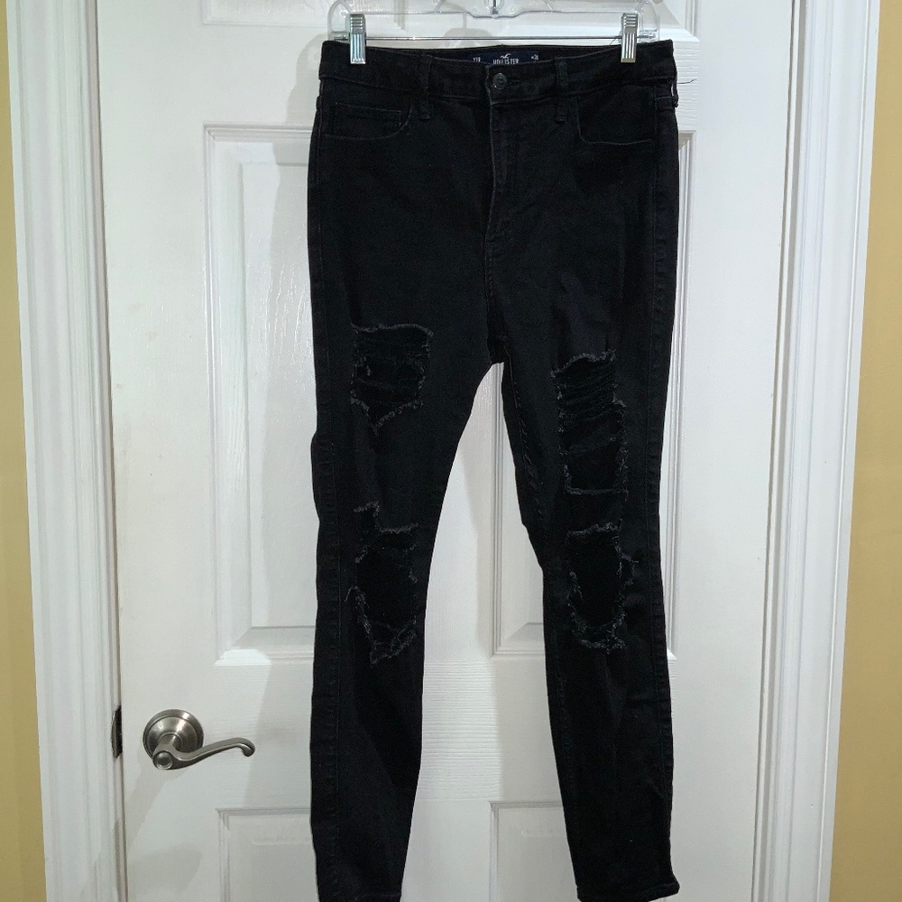 Hollister Curvy High Rise Super Skinny distressed jeans Sz 11R  30 x 28